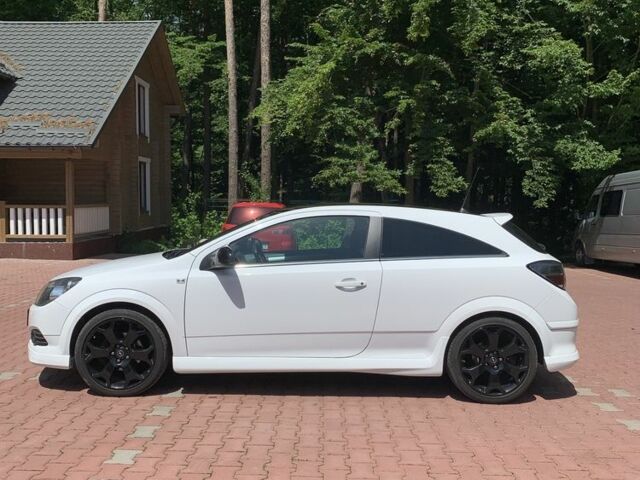 Білий Опель Астра, об'ємом двигуна 1.6 л та пробігом 125 тис. км за 7100 $, фото 1 на Automoto.ua