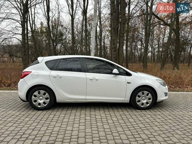 Білий Опель Астра, об'ємом двигуна 1.69 л та пробігом 210 тис. км за 6300 $, фото 1 на Automoto.ua