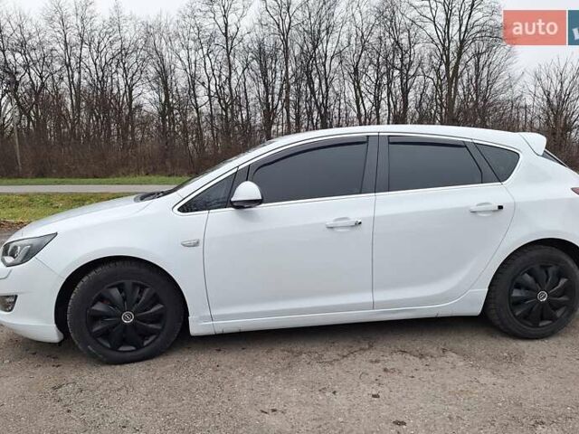 Белый Опель Астра, объемом двигателя 1.6 л и пробегом 179 тыс. км за 7800 $, фото 3 на Automoto.ua