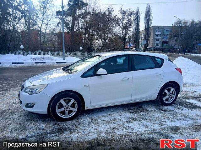 Белый Опель Астра, объемом двигателя 1.4 л и пробегом 200 тыс. км за 5900 $, фото 2 на Automoto.ua