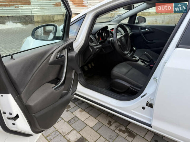 Белый Опель Астра, объемом двигателя 1.4 л и пробегом 234 тыс. км за 4950 $, фото 9 на Automoto.ua