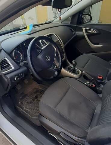 Белый Опель Астра, объемом двигателя 1.6 л и пробегом 241 тыс. км за 6100 $, фото 11 на Automoto.ua