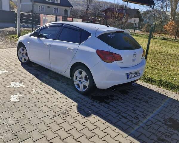Белый Опель Астра, объемом двигателя 1.25 л и пробегом 229 тыс. км за 5000 $, фото 3 на Automoto.ua