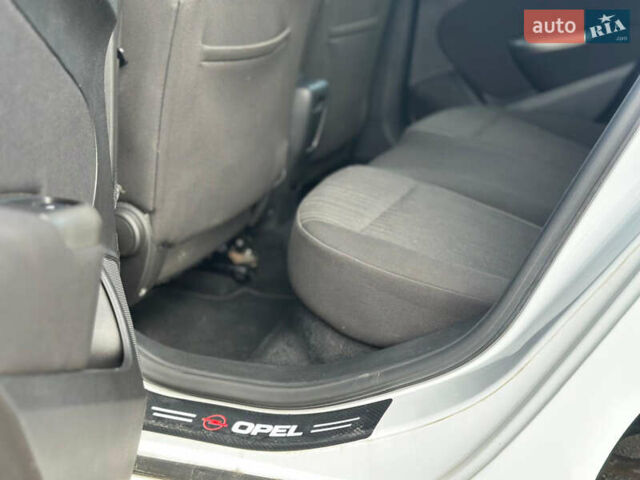 Белый Опель Астра, объемом двигателя 0 л и пробегом 187 тыс. км за 6950 $, фото 20 на Automoto.ua