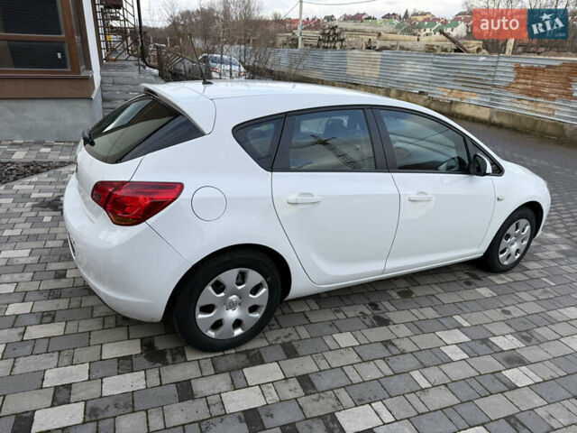 Белый Опель Астра, объемом двигателя 1.4 л и пробегом 234 тыс. км за 4950 $, фото 5 на Automoto.ua