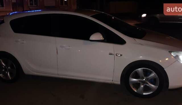 Белый Опель Астра, объемом двигателя 1.6 л и пробегом 241 тыс. км за 6100 $, фото 16 на Automoto.ua