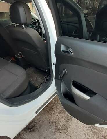 Белый Опель Астра, объемом двигателя 1.6 л и пробегом 241 тыс. км за 6100 $, фото 13 на Automoto.ua