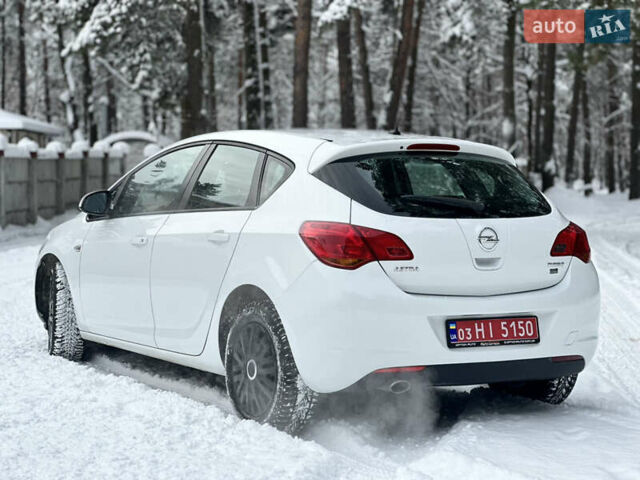 Білий Опель Астра, об'ємом двигуна 1.6 л та пробігом 143 тис. км за 8600 $, фото 8 на Automoto.ua