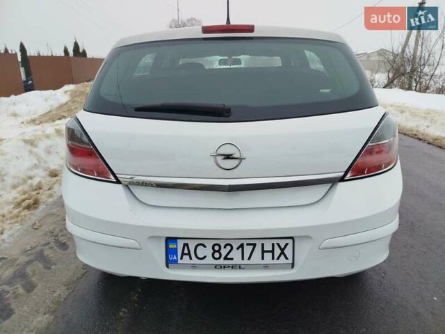 Білий Опель Астра, об'ємом двигуна 1.6 л та пробігом 259 тис. км за 5200 $, фото 3 на Automoto.ua