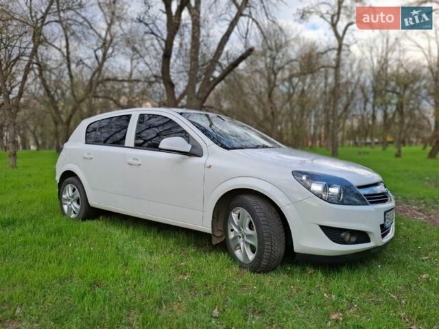 Белый Опель Астра, объемом двигателя 1.6 л и пробегом 138 тыс. км за 6800 $, фото 2 на Automoto.ua
