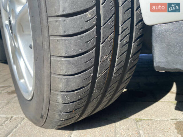 Білий Опель Астра, об'ємом двигуна 1.6 л та пробігом 180 тис. км за 10000 $, фото 4 на Automoto.ua