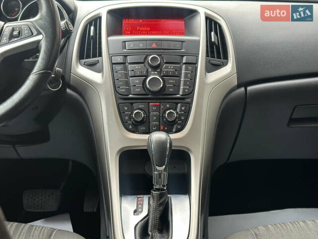 Білий Опель Астра, об'ємом двигуна 1.6 л та пробігом 143 тис. км за 8600 $, фото 23 на Automoto.ua