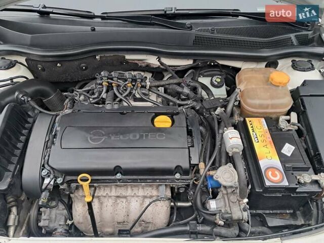 Білий Опель Астра, об'ємом двигуна 1.6 л та пробігом 184 тис. км за 6999 $, фото 9 на Automoto.ua