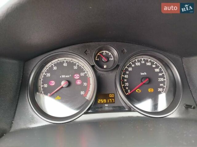Білий Опель Астра, об'ємом двигуна 1.6 л та пробігом 259 тис. км за 5200 $, фото 11 на Automoto.ua