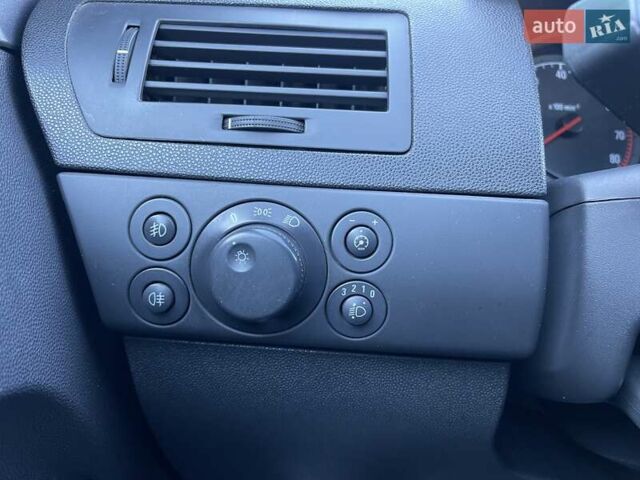 Белый Опель Астра, объемом двигателя 1.6 л и пробегом 182 тыс. км за 6400 $, фото 16 на Automoto.ua