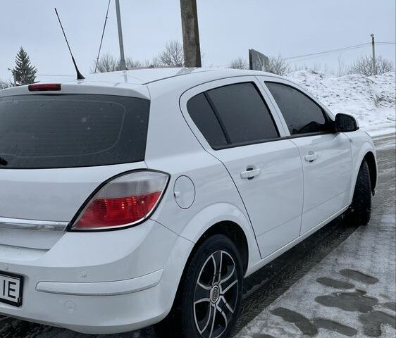 Білий Опель Астра, об'ємом двигуна 1.6 л та пробігом 158 тис. км за 5800 $, фото 7 на Automoto.ua