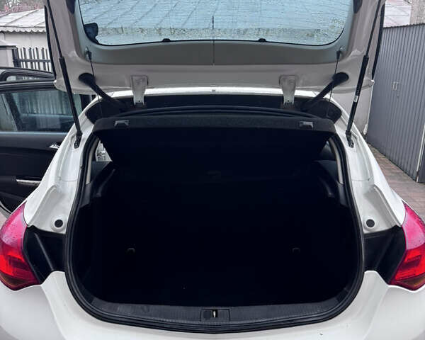 Білий Опель Астра, об'ємом двигуна 1.96 л та пробігом 310 тис. км за 7000 $, фото 5 на Automoto.ua