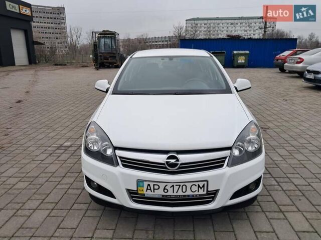 Білий Опель Астра, об'ємом двигуна 1.6 л та пробігом 184 тис. км за 6999 $, фото 1 на Automoto.ua