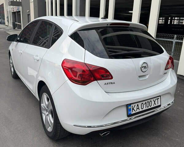 Білий Опель Астра, об'ємом двигуна 2 л та пробігом 286 тис. км за 7400 $, фото 3 на Automoto.ua