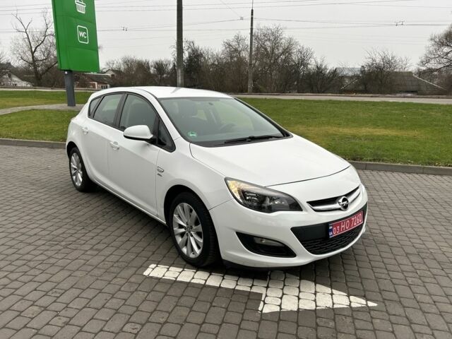 Белый Опель Астра, объемом двигателя 1.4 л и пробегом 170 тыс. км за 6999 $, фото 1 на Automoto.ua