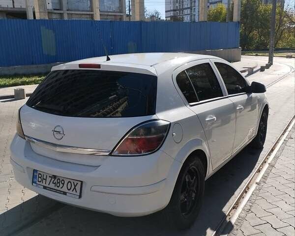 Білий Опель Астра, об'ємом двигуна 1.6 л та пробігом 173 тис. км за 4700 $, фото 5 на Automoto.ua