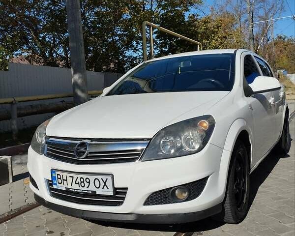 Білий Опель Астра, об'ємом двигуна 1.6 л та пробігом 173 тис. км за 4700 $, фото 8 на Automoto.ua