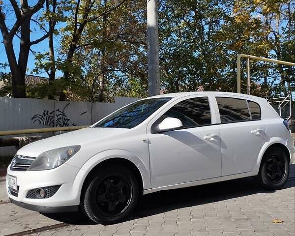 Білий Опель Астра, об'ємом двигуна 1.6 л та пробігом 173 тис. км за 4700 $, фото 9 на Automoto.ua