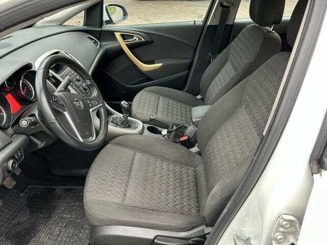 Белый Опель Астра, объемом двигателя 1.4 л и пробегом 170 тыс. км за 6999 $, фото 10 на Automoto.ua