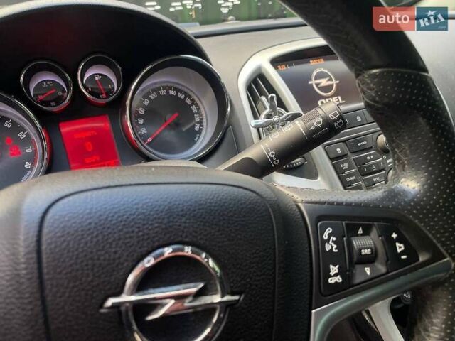 Білий Опель Астра, об'ємом двигуна 1.4 л та пробігом 150 тис. км за 8990 $, фото 17 на Automoto.ua