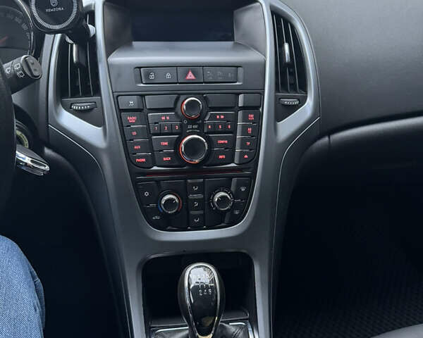 Білий Опель Астра, об'ємом двигуна 2 л та пробігом 286 тис. км за 7400 $, фото 15 на Automoto.ua