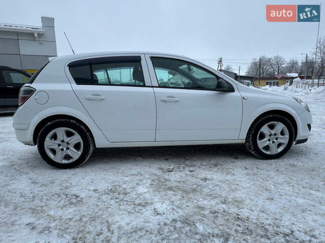 Білий Опель Астра, об'ємом двигуна 1.6 л та пробігом 193 тис. км за 6800 $, фото 6 на Automoto.ua