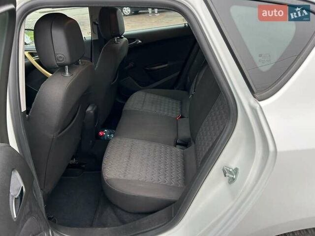 Белый Опель Астра, объемом двигателя 0 л и пробегом 170 тыс. км за 6999 $, фото 24 на Automoto.ua