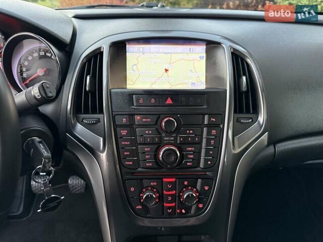 Белый Опель Астра, объемом двигателя 1.7 л и пробегом 219 тыс. км за 8200 $, фото 35 на Automoto.ua