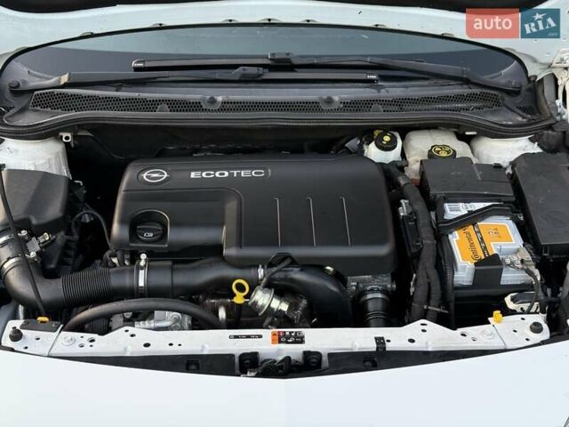 Белый Опель Астра, объемом двигателя 1.7 л и пробегом 219 тыс. км за 8200 $, фото 20 на Automoto.ua