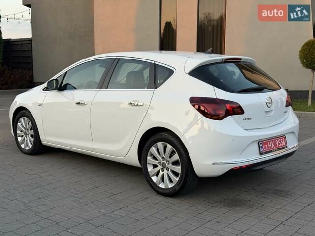 Белый Опель Астра, объемом двигателя 1.7 л и пробегом 219 тыс. км за 8200 $, фото 6 на Automoto.ua