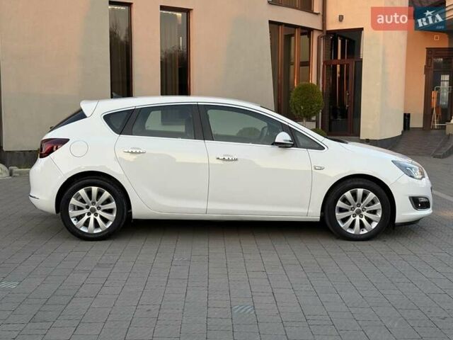 Белый Опель Астра, объемом двигателя 1.7 л и пробегом 219 тыс. км за 8200 $, фото 13 на Automoto.ua