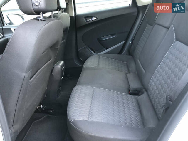 Белый Опель Астра, объемом двигателя 1.6 л и пробегом 160 тыс. км за 9590 $, фото 41 на Automoto.ua