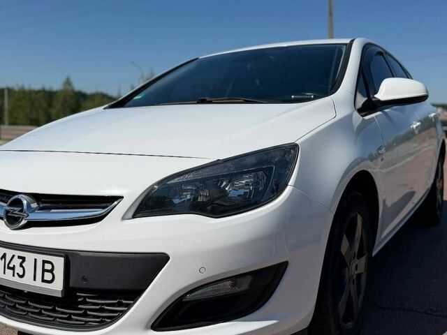 Білий Опель Астра, об'ємом двигуна 1.7 л та пробігом 242 тис. км за 8200 $, фото 2 на Automoto.ua