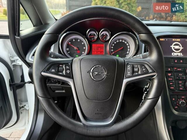 Белый Опель Астра, объемом двигателя 1.7 л и пробегом 219 тыс. км за 8200 $, фото 29 на Automoto.ua