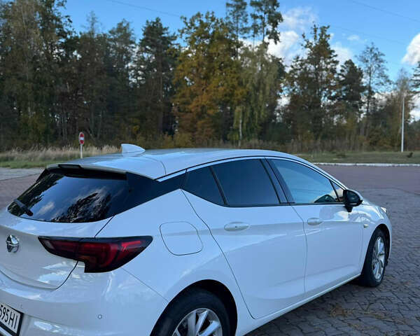 Белый Опель Астра, объемом двигателя 1.6 л и пробегом 240 тыс. км за 10200 $, фото 17 на Automoto.ua