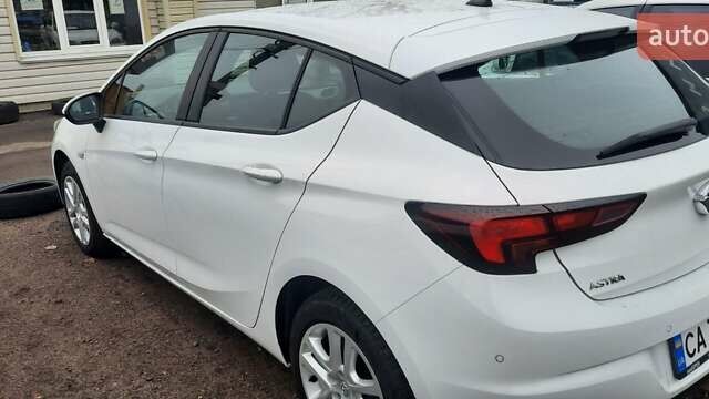 Білий Опель Астра, об'ємом двигуна 1.6 л та пробігом 183 тис. км за 10800 $, фото 2 на Automoto.ua