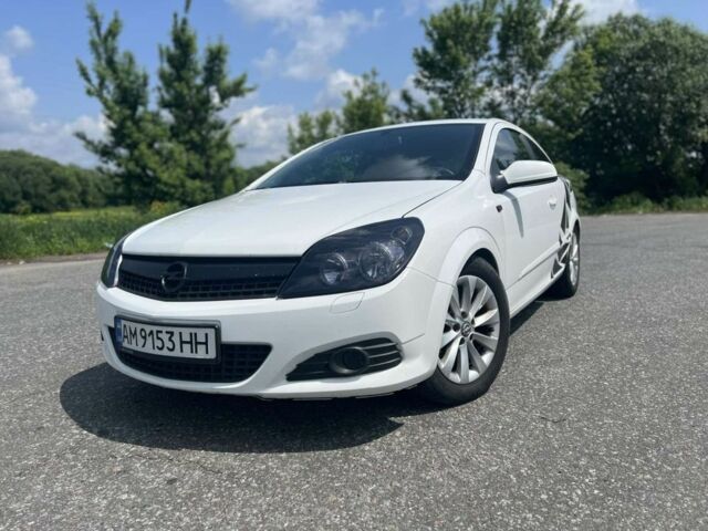 Белый Опель Астра, объемом двигателя 1.7 л и пробегом 245 тыс. км за 6000 $, фото 1 на Automoto.ua