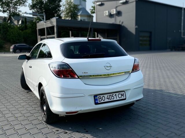 Белый Опель Астра, объемом двигателя 1.4 л и пробегом 197 тыс. км за 4300 $, фото 2 на Automoto.ua