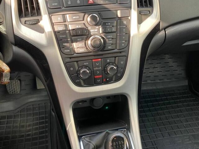 Белый Опель Астра, объемом двигателя 1.4 л и пробегом 203 тыс. км за 7600 $, фото 8 на Automoto.ua