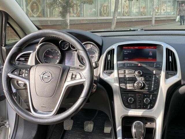 Белый Опель Астра, объемом двигателя 1.4 л и пробегом 203 тыс. км за 7600 $, фото 12 на Automoto.ua