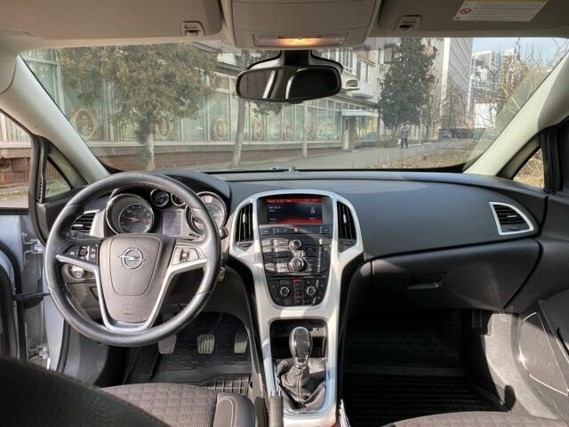 Белый Опель Астра, объемом двигателя 1.4 л и пробегом 203 тыс. км за 7600 $, фото 11 на Automoto.ua