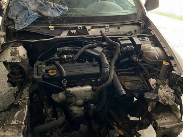 Белый Опель Астра, объемом двигателя 1.7 л и пробегом 400 тыс. км за 1300 $, фото 1 на Automoto.ua