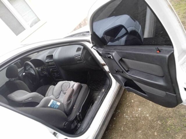 Белый Опель Астра, объемом двигателя 0 л и пробегом 3 тыс. км за 1999 $, фото 12 на Automoto.ua