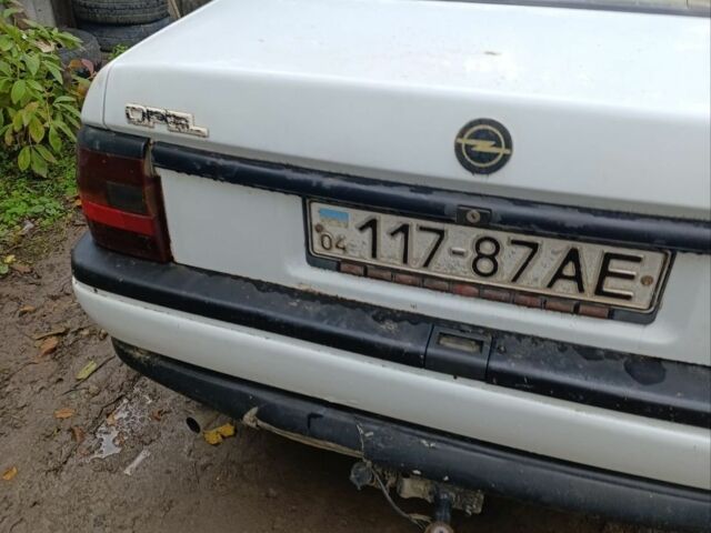 Опель Астра 1998 в Снигиревке на Automoto.ua Белый Опель Астра, объемом двигателя 1.7 л и пробегом 36 тыс. км за 720 $, фото 3 на Automoto.ua