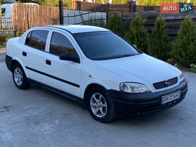 Опель Астра 2000 у Збараже на Automoto.ua Білий Опель Астра, об'ємом двигуна 1.39 л та пробігом 300 тис. км за 2100 $, фото 3 на Automoto.ua
